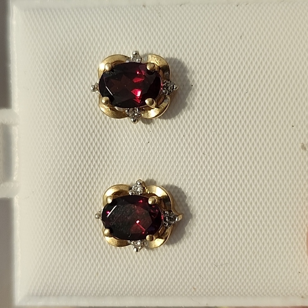 14K Solid Gold Garnet & Diamond earrings.